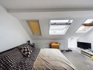 bed 6 - click for photo gallery